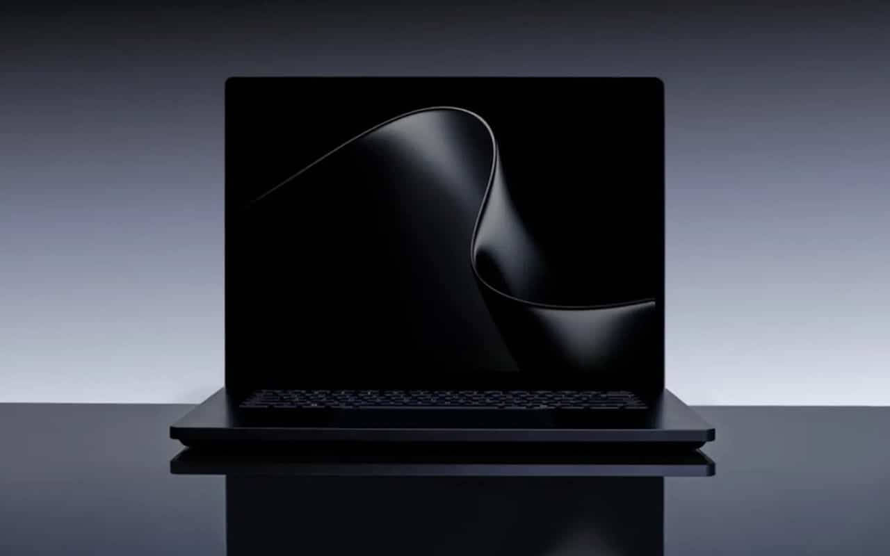 Microsoft Surface Laptop Ultra на Nvidia RTX Spark — 15-дюймовый mini-LED, 128 ГБ памяти и полный набор портов.